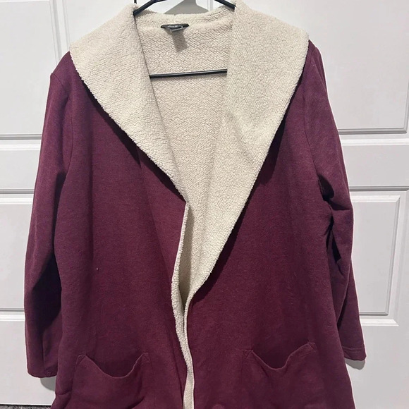 EDDIE BAUER Sherpa lined cardigan. Size large. Excellent condition! - Picture 2 of 7